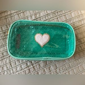 Stoney clover heart bubble wrap pouch